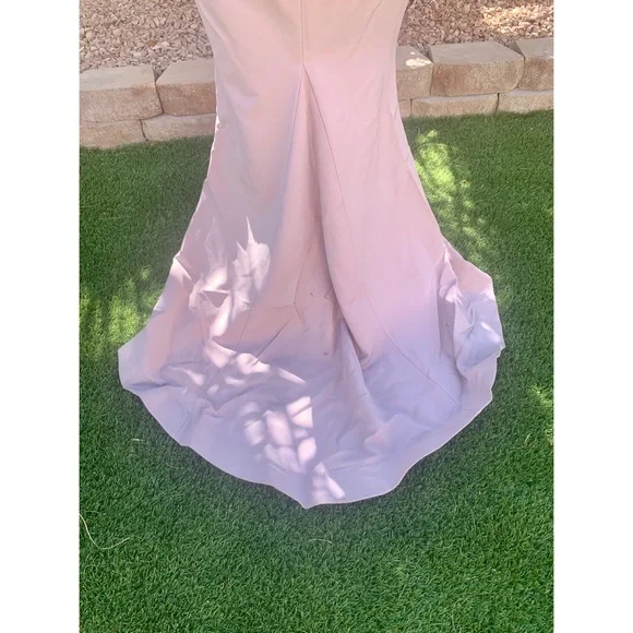 🤩 Beautiful Portia&Scarlett Lilac Formal Dress - Picture 7 of 9